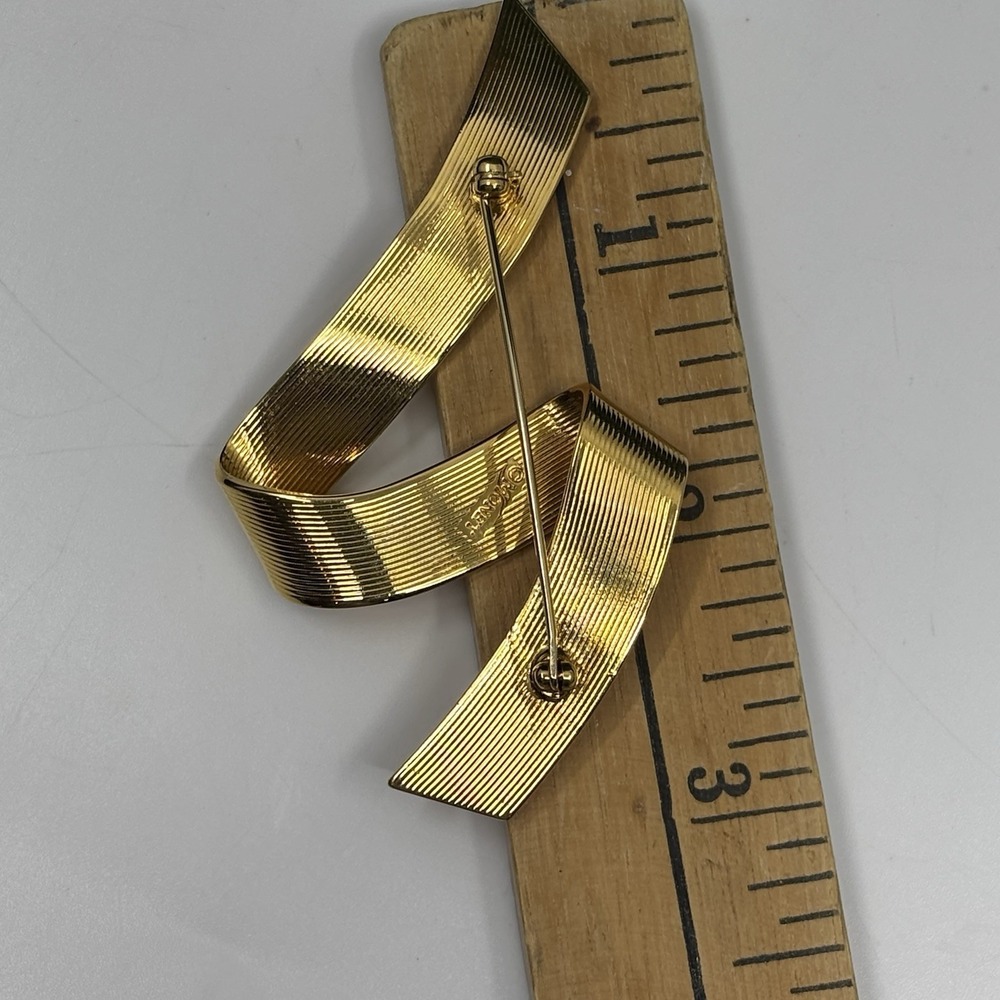 Vintage Monet Gold Tone Statement Brooch 90s 80s‎ Minimalist Pin - Picture 8 of 9